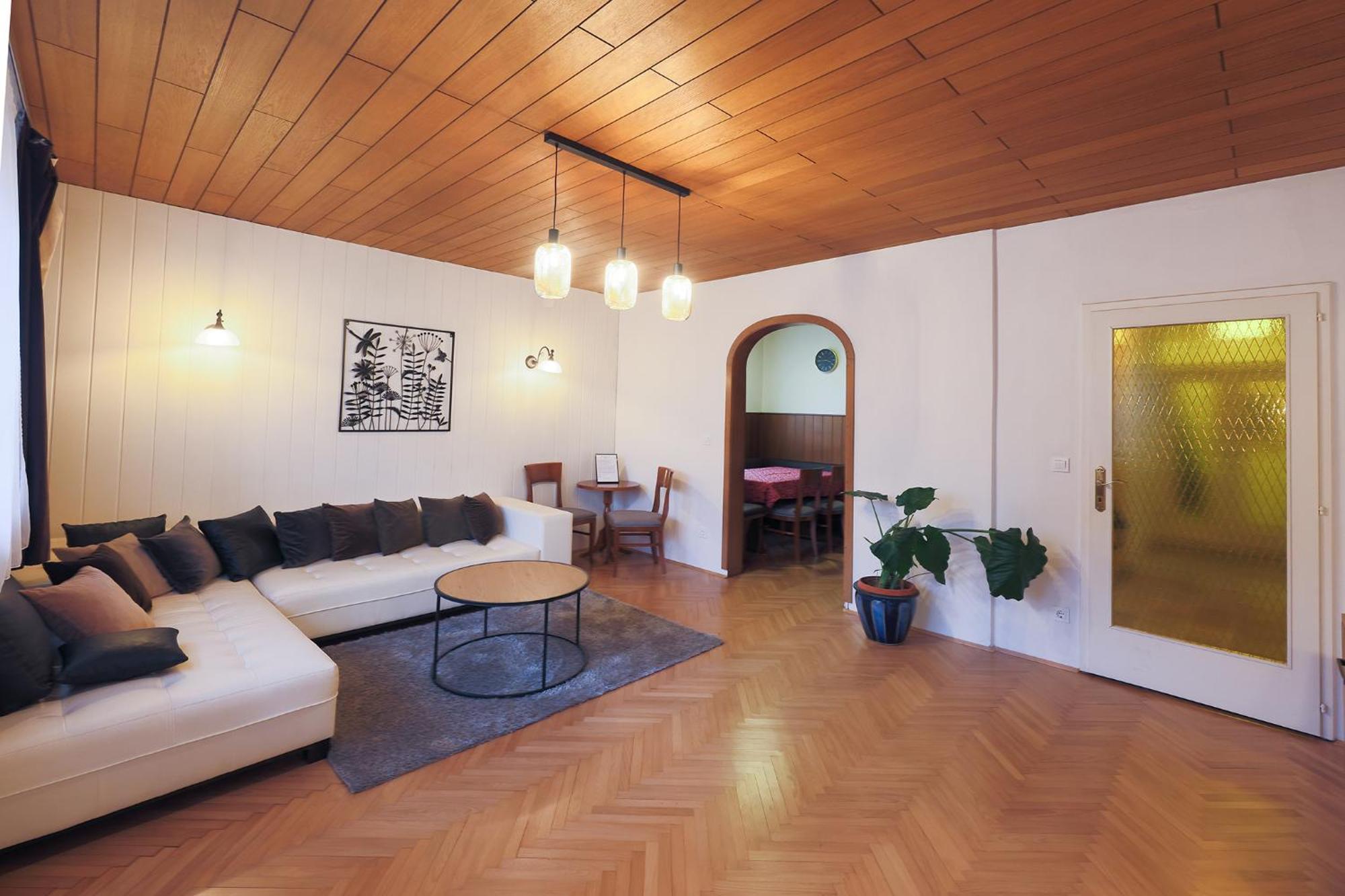 Papas Apartment Lesce  Dış mekan fotoğraf