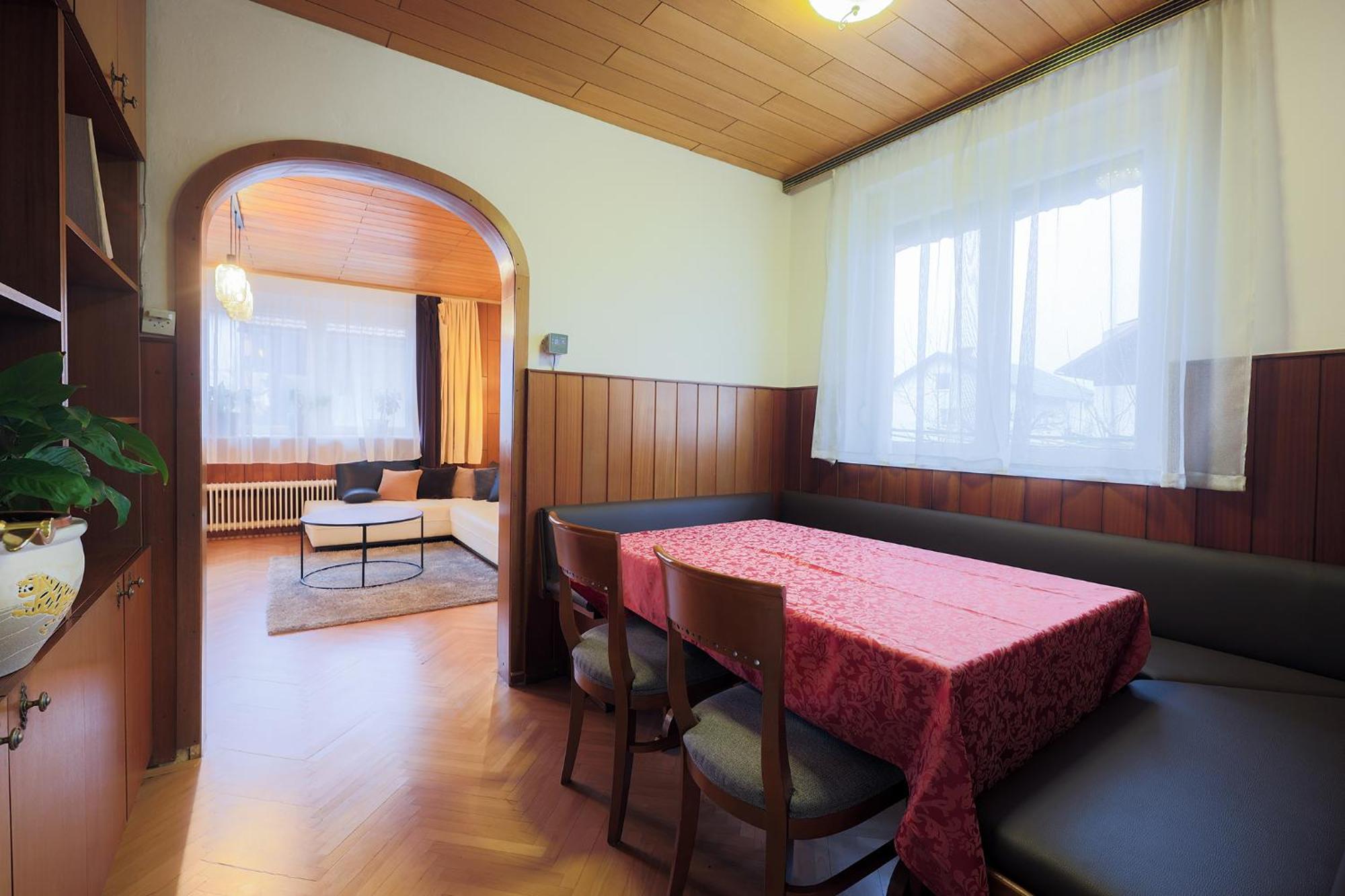 Papas Apartment Lesce  Dış mekan fotoğraf