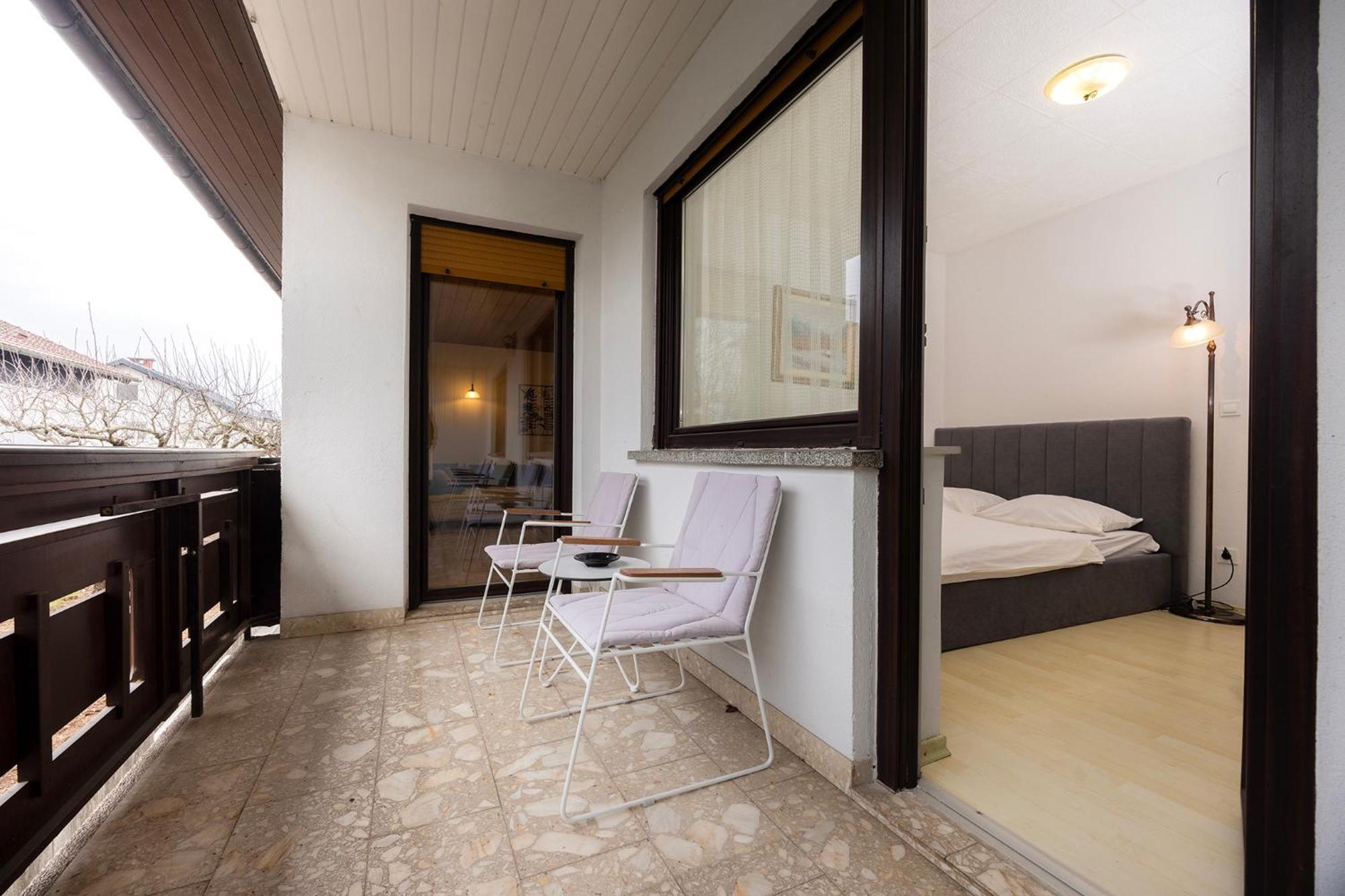 Papas Apartment Lesce  Dış mekan fotoğraf